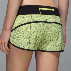 Lululemon Speed Short Dottie Dash Yellow Black